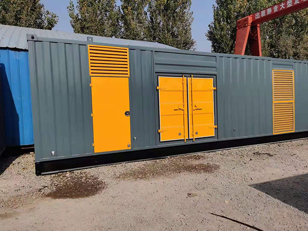 南开300kw 柴油发电机组用多大的空气开关？