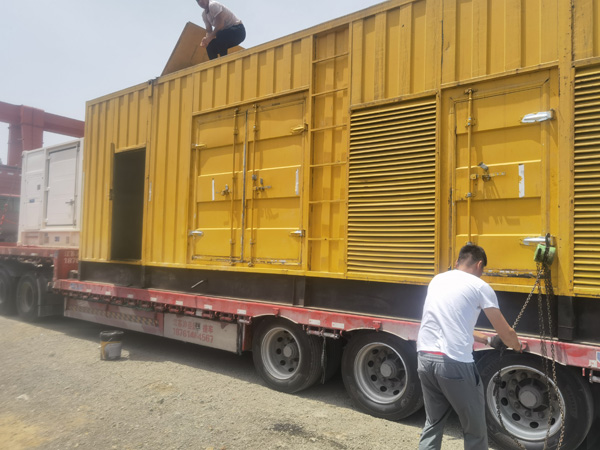 南开除了负载情况和发动机维护，还有哪些因素会影响 200kw 柴油发电机的油耗？