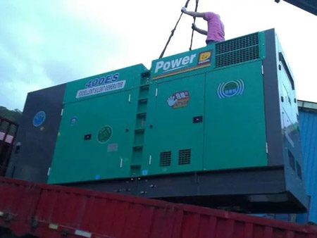 南开柴油发电机组转速不稳定时，如何对发动机进行维护？