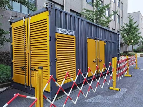 南开如何使用转速表检查发动机的转速？