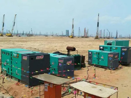 南开如何检查和清洗空气滤清器？