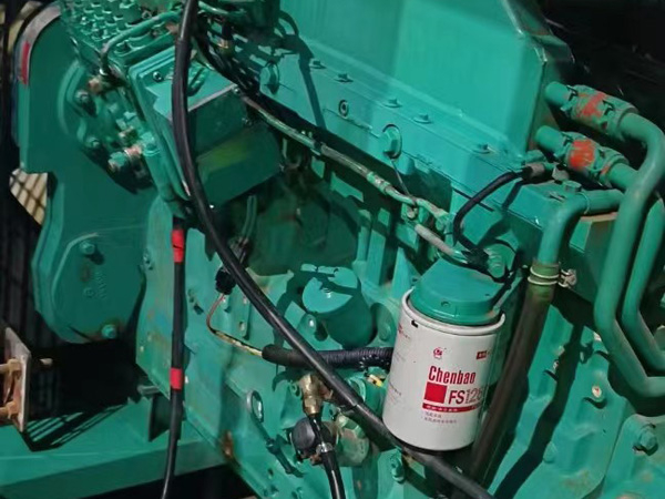 南开如何确定新的发电机组控制系统是否与原系统兼容？