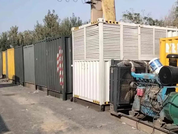 南开200KW柴油发电机机组每小时油耗是多少？